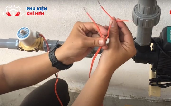 cach-lap-van-dien-tu-nuoc-4