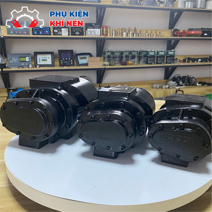 dau-may-nen-khi-truc-vit-20hp-12bar-4